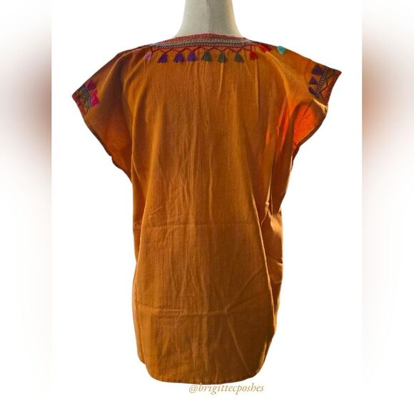 HANDMADE Traditional Embroidered Mexican Blouse - Picture 3 of 11